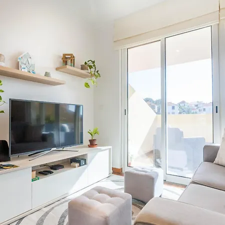 Blue Sky Apartment